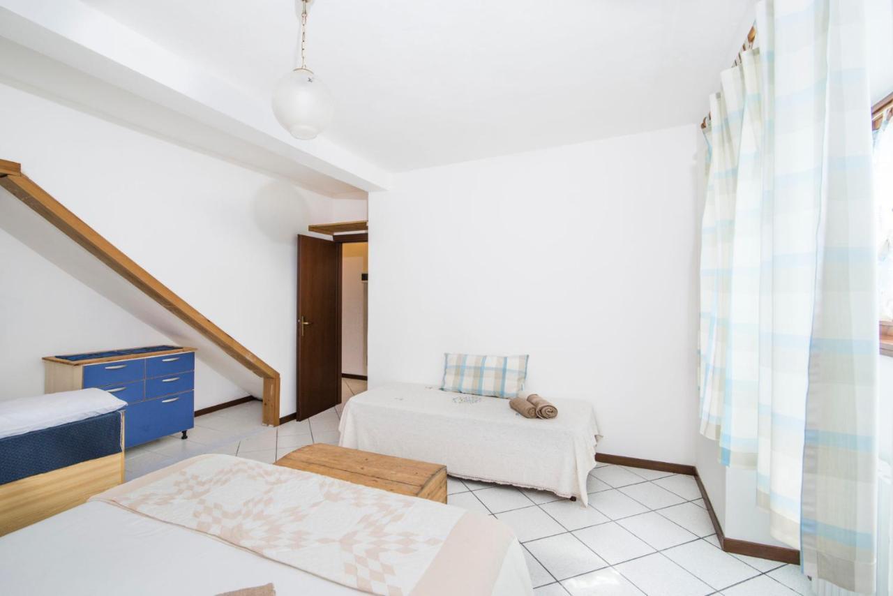 Casa Vacanze Linda Gera Lario Exteriér fotografie