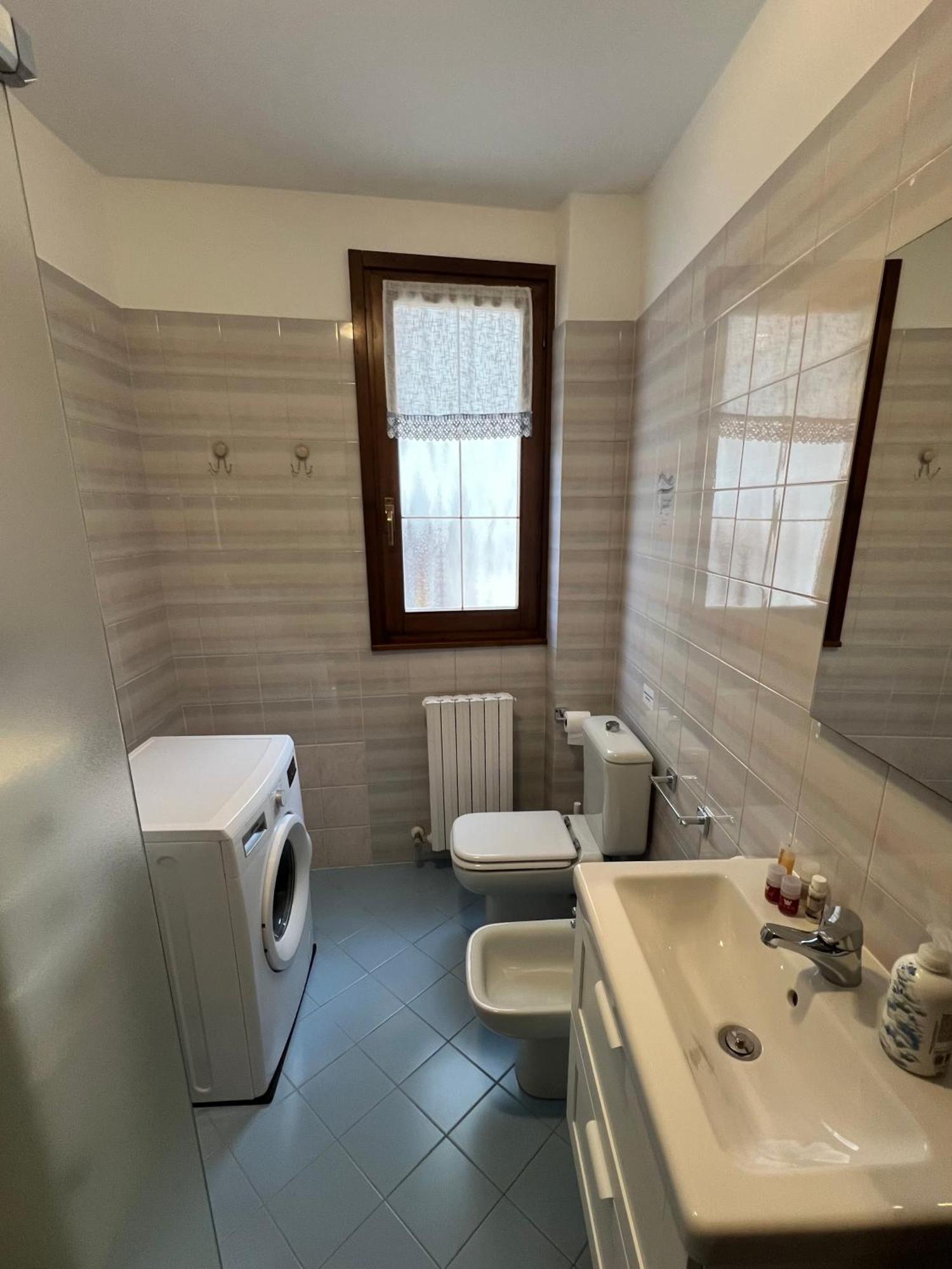 Casa Vacanze Linda Gera Lario Exteriér fotografie