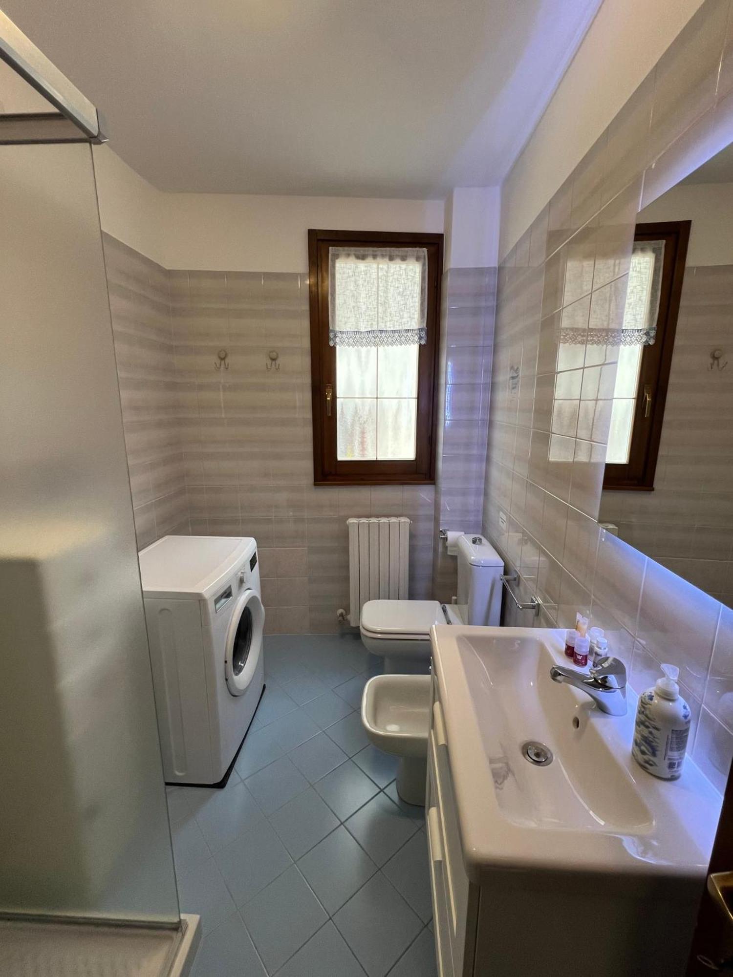 Casa Vacanze Linda Gera Lario Exteriér fotografie